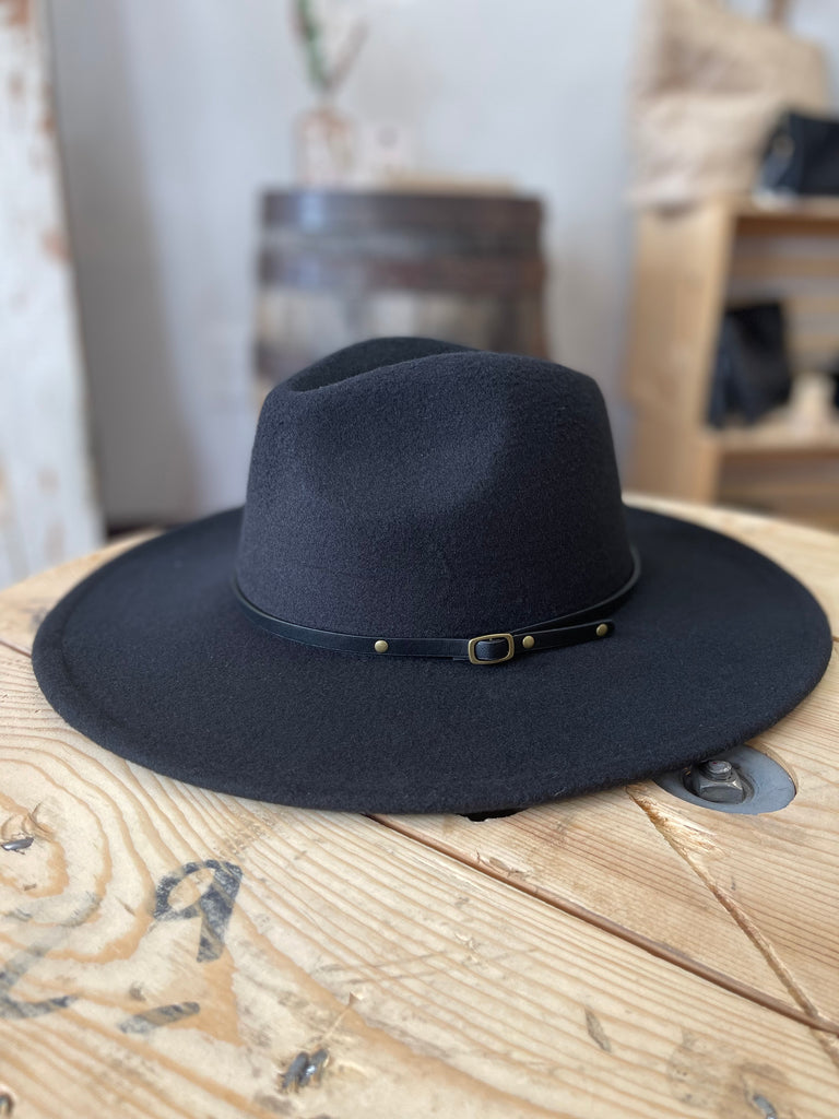 Wide Brim Hat with Belt